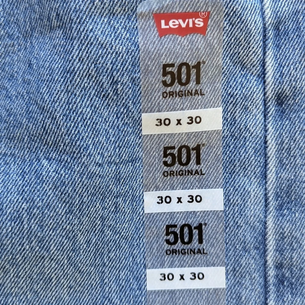 Levi’s 501 Original Fit Jeans 30x30 Light Stonewash Button Fly Modern Vintage